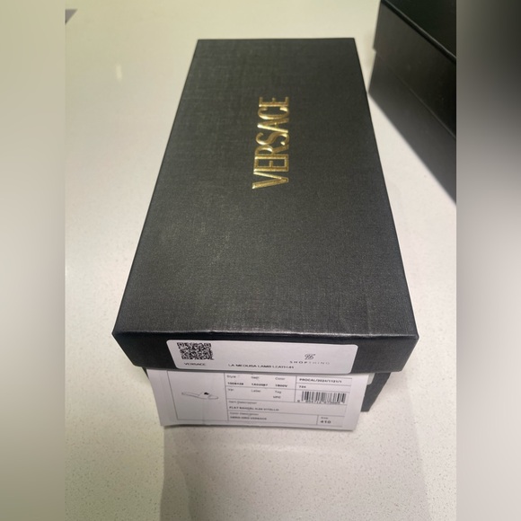 Versace Medusa head flat sandals - Picture 3 of 3